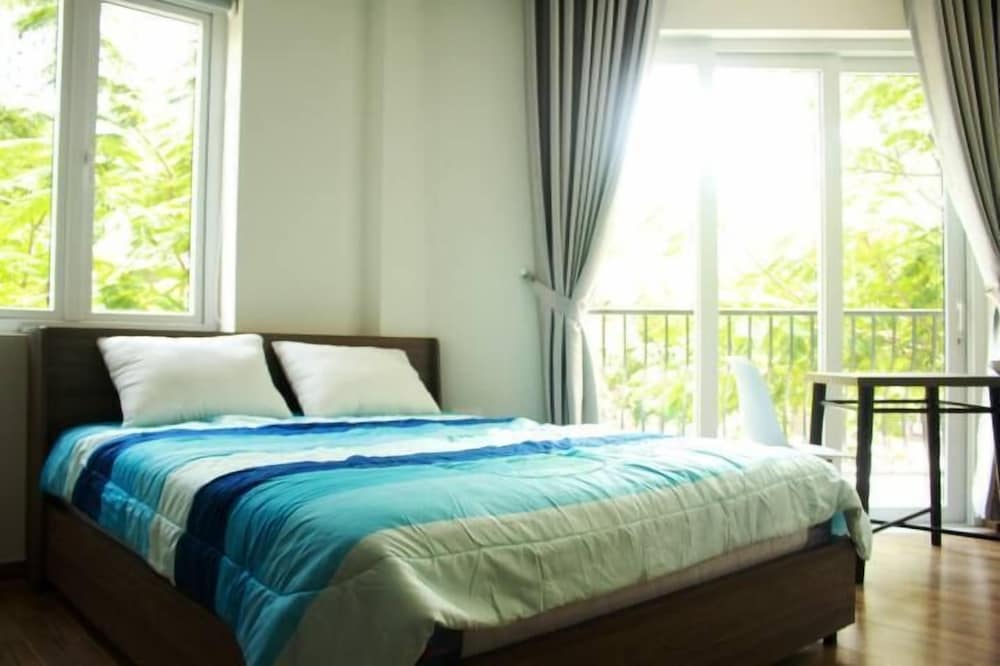 spring light apartment