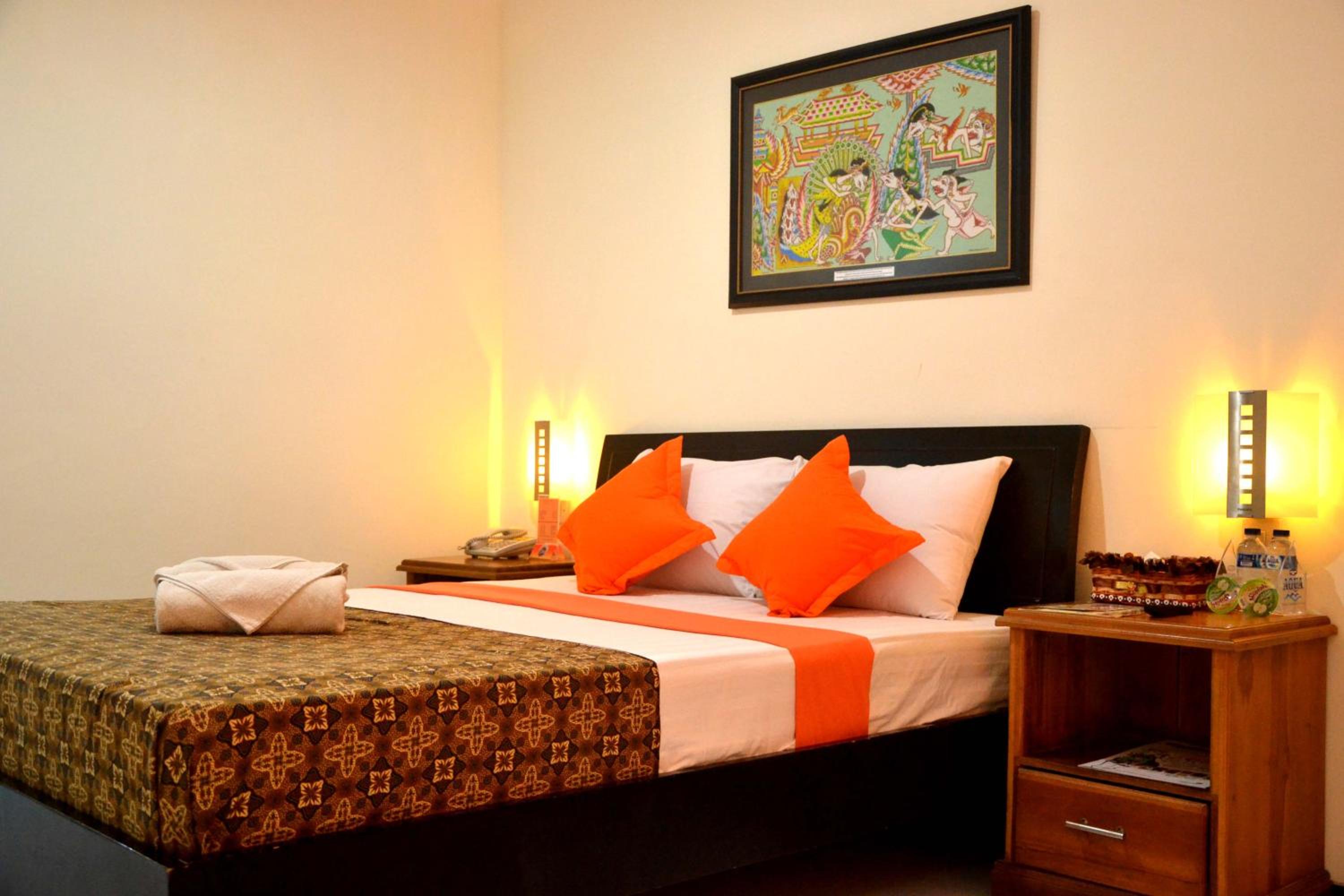 helios hotel malang