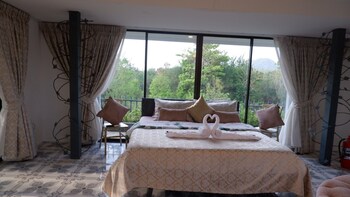 jungle moon homestay