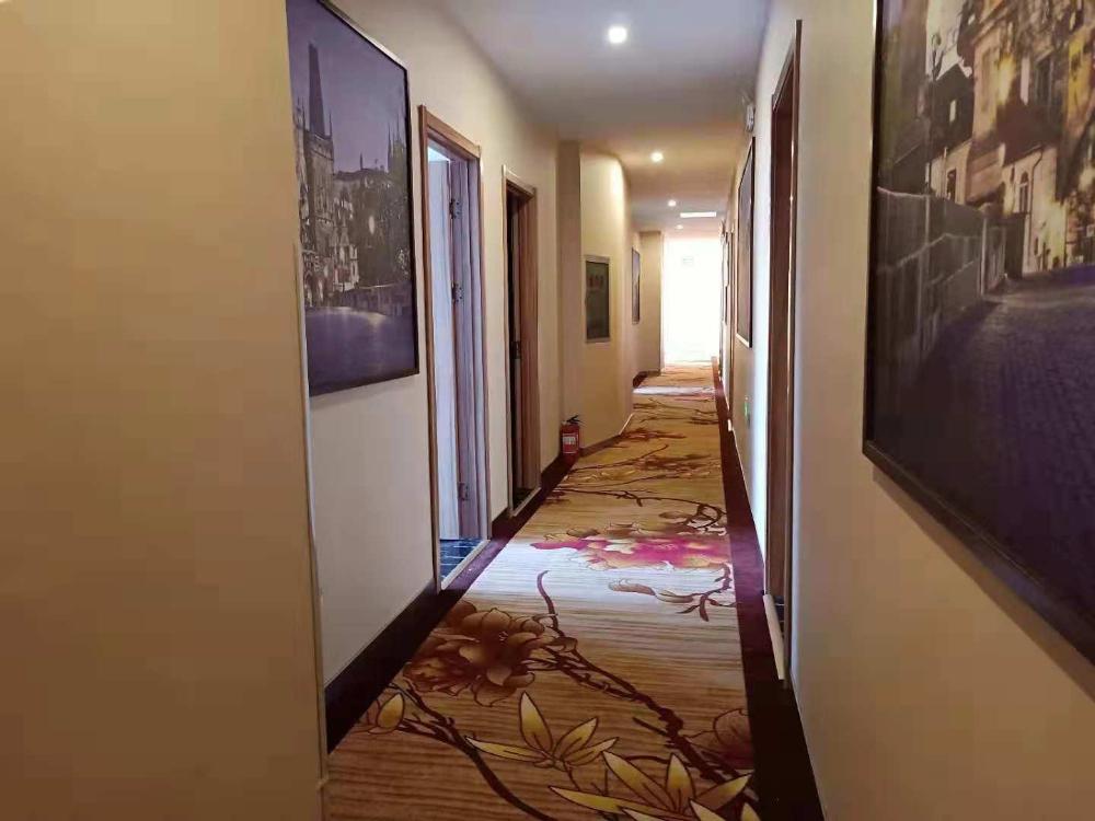 super 8 hotel dingzhou chongwen street