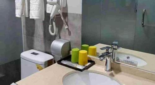 super 8 hotel dingzhou chongwen street