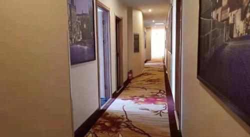 super 8 hotel dingzhou chongwen street