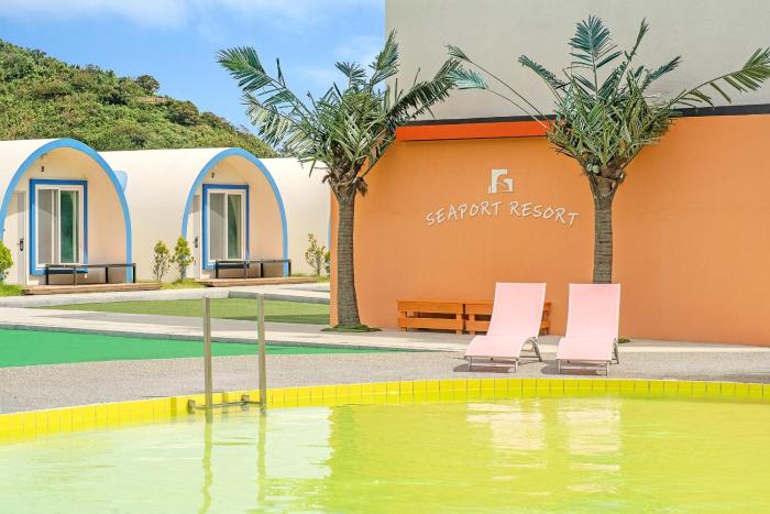 sea port resort