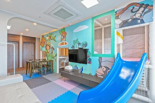sea port resort