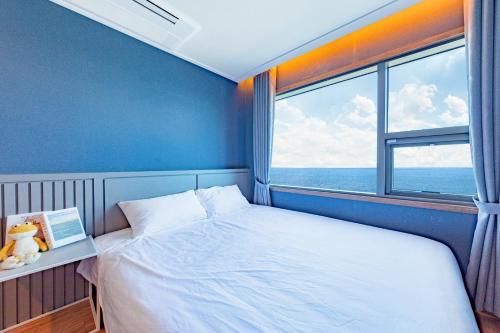 sea port resort
