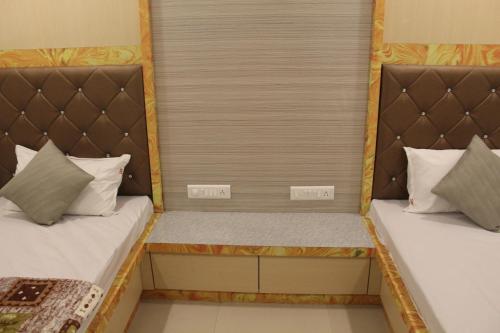 hotel skylark