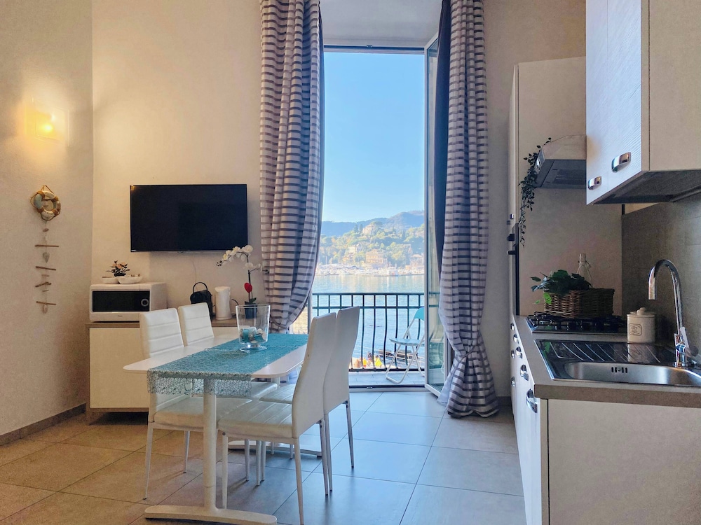 la casa rosa al mare