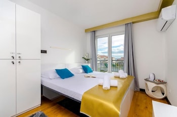 all saints suites bb kastela double room
