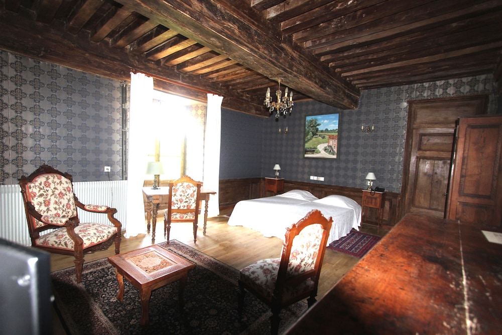 chateau disland avallon vezelay