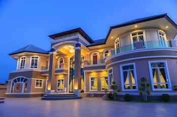 royal graces luxury