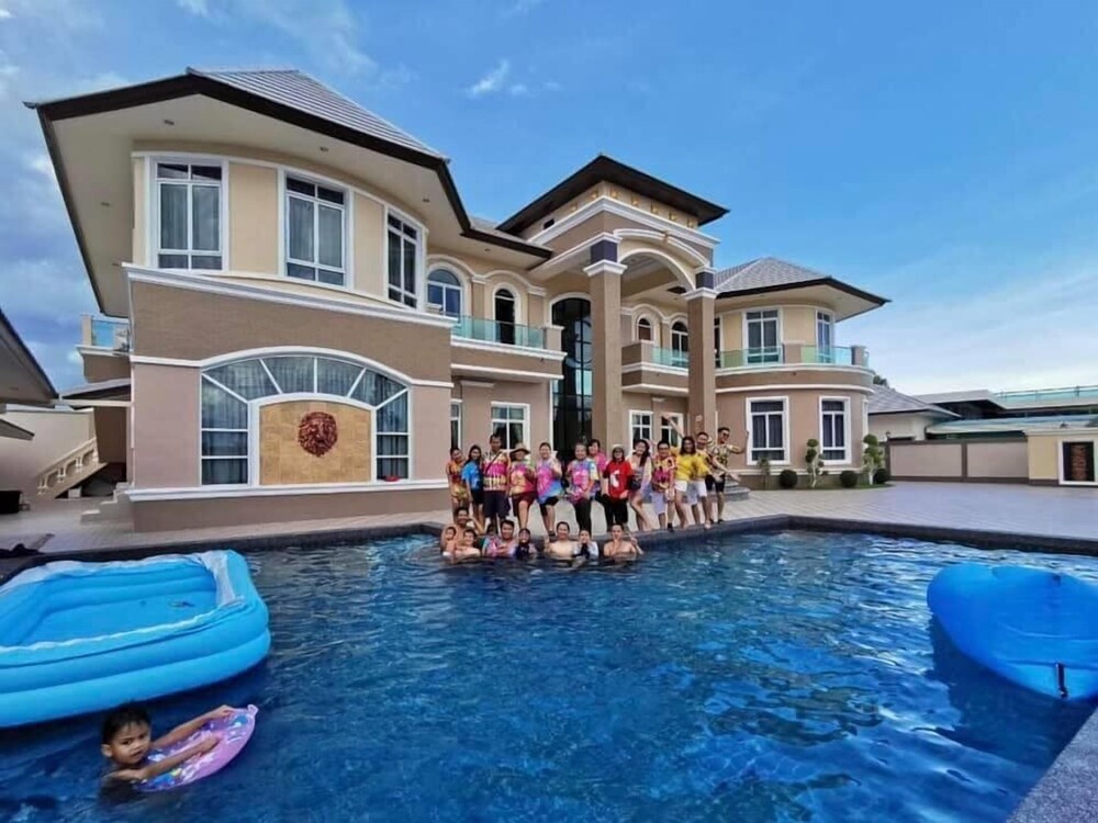 royal graces luxury