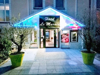 lhotel le marais romilly sur seine centre