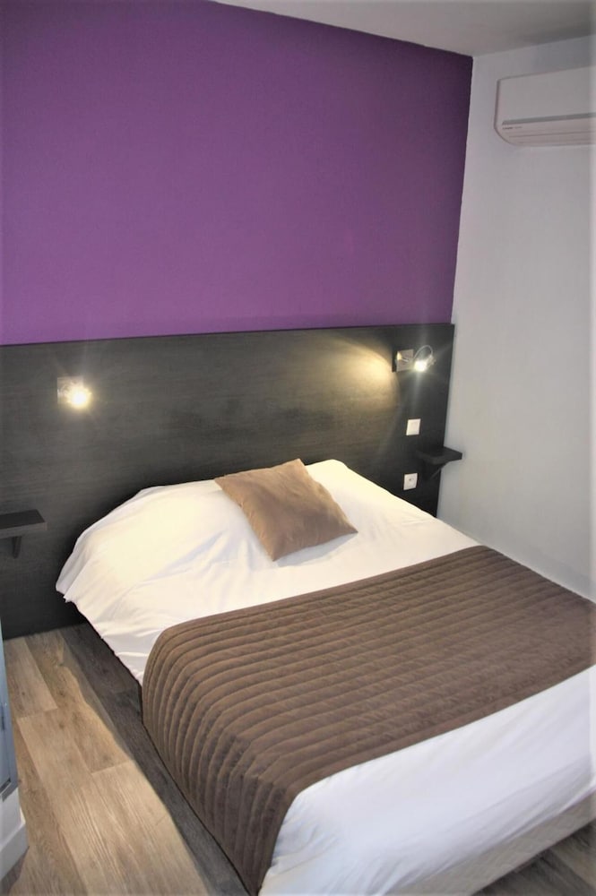 lhotel le marais romilly sur seine centre
