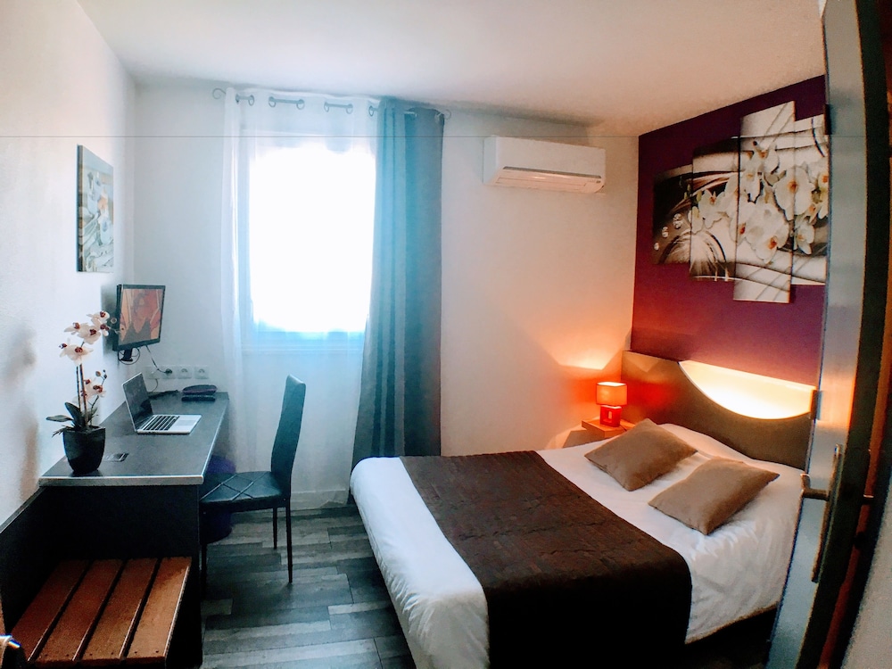 lhotel le marais romilly sur seine centre