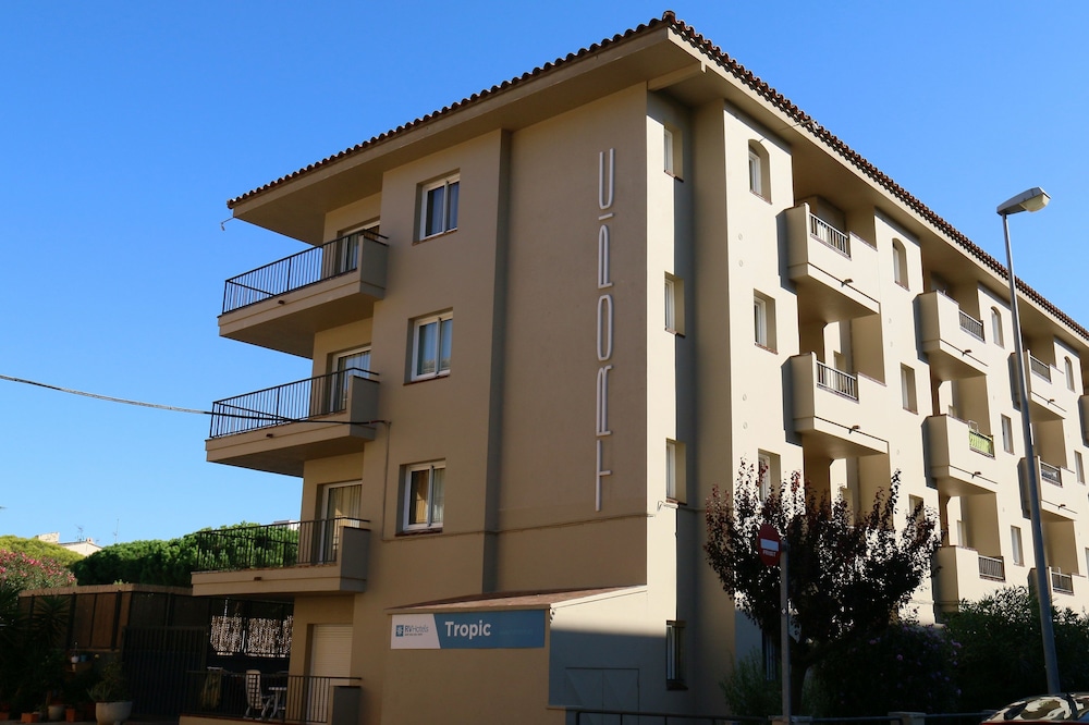 rv hotels apartamentos tropik