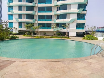 Cozy Studio Apartment At Grand Kamala Lagoon,,0 star