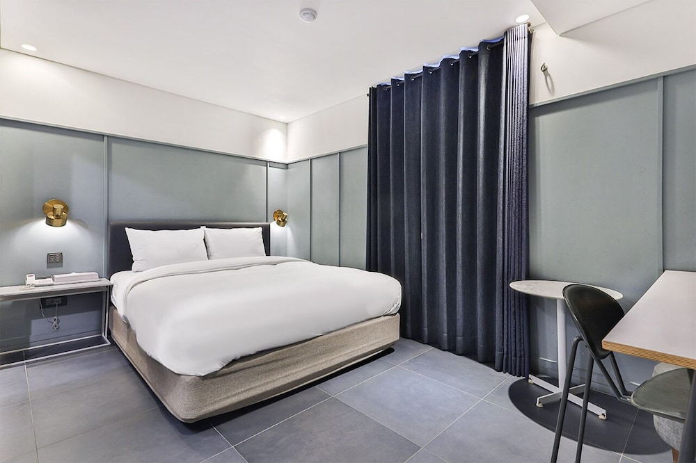 sillim dominic hotel