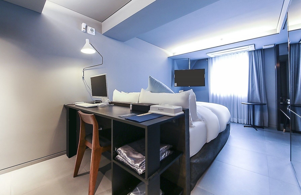 sillim dominic hotel
