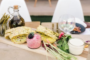 Moxy Santa Barbara,Santa Barbara>>Montecito,4 star