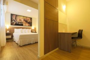 hotel amsterdam montes claros