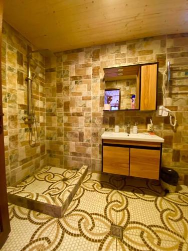 wooden huts in mestia