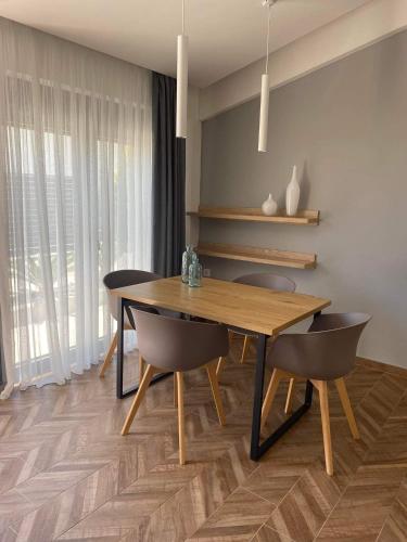 marble luxury suites