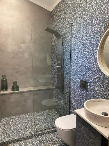 marble luxury suites