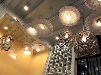 Kinnon Deluxe Hostel Coworking Cafe,,2 star