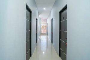 reddoorz near sindu kusuma edupark 3