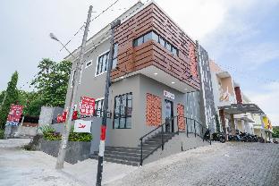 reddoorz near sindu kusuma edupark 3