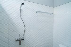 reddoorz near sindu kusuma edupark 3