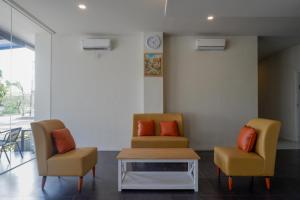 reddoorz plus near solo baru