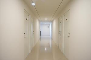 reddoorz plus near solo baru