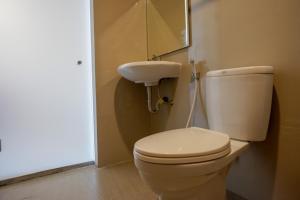 reddoorz plus near solo baru