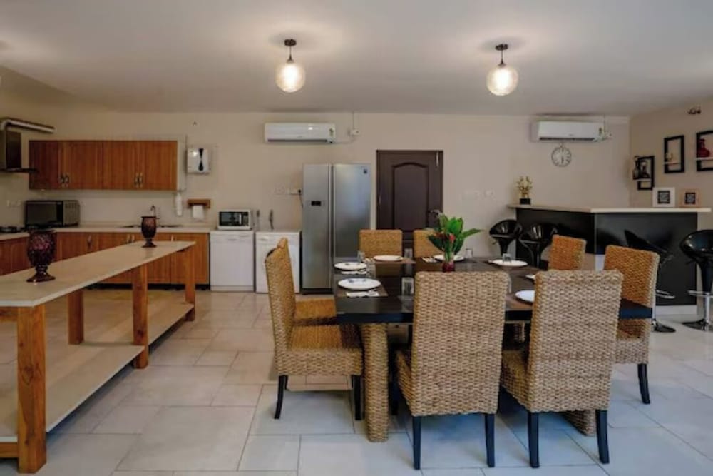 khushana villa by baywatch stayzz