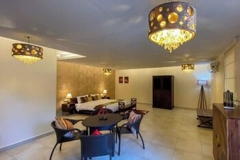 khushana villa by baywatch stayzz