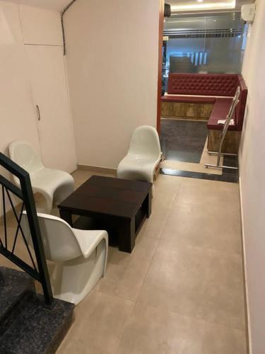 vijayalaksmi residency