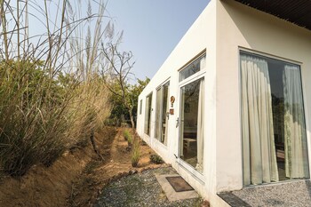 Rann Baagh Ranthambore,,3 star