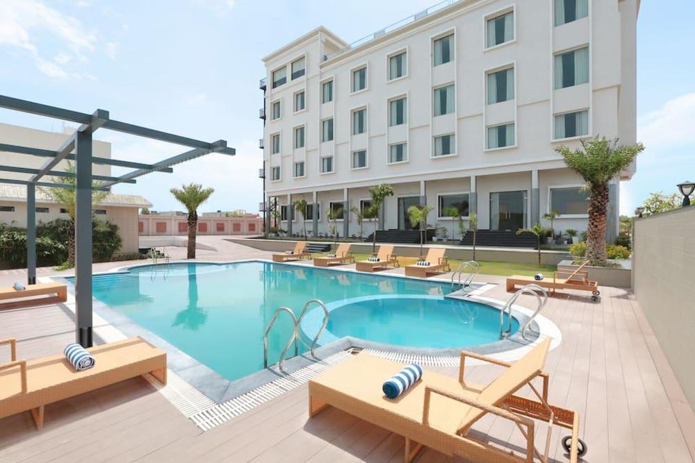 clarks resort bandanwara