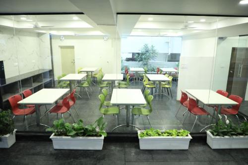 swansuites gachibowli