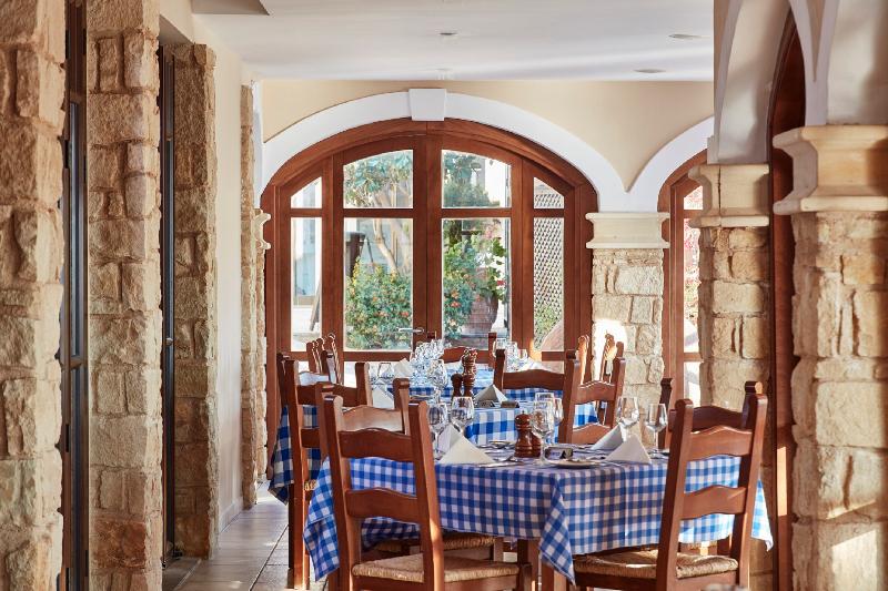 aphrodite hills golf and spa resort residences apartments