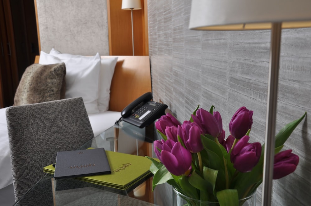hotel eggers