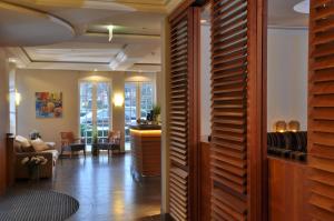 hotel eggers