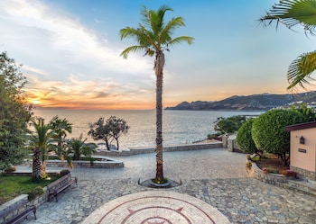 ruza vjetrova wind rose hotel resort