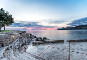 ruza vjetrova wind rose hotel resort