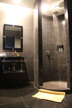 love inn boutique hotel