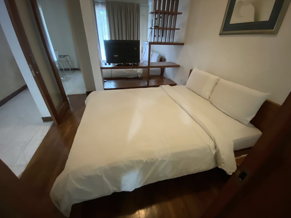 peninsula residents all suite