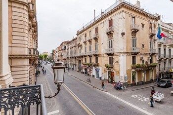 ferrini home etnea portrait