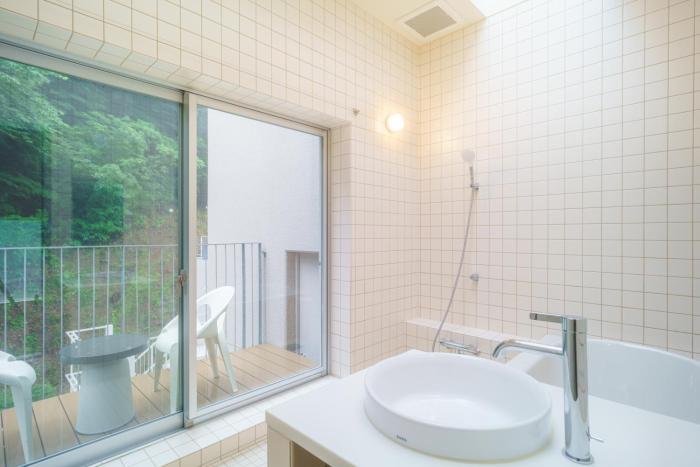 takaone activityandstay