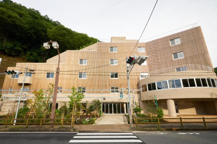 takaone activityandstay